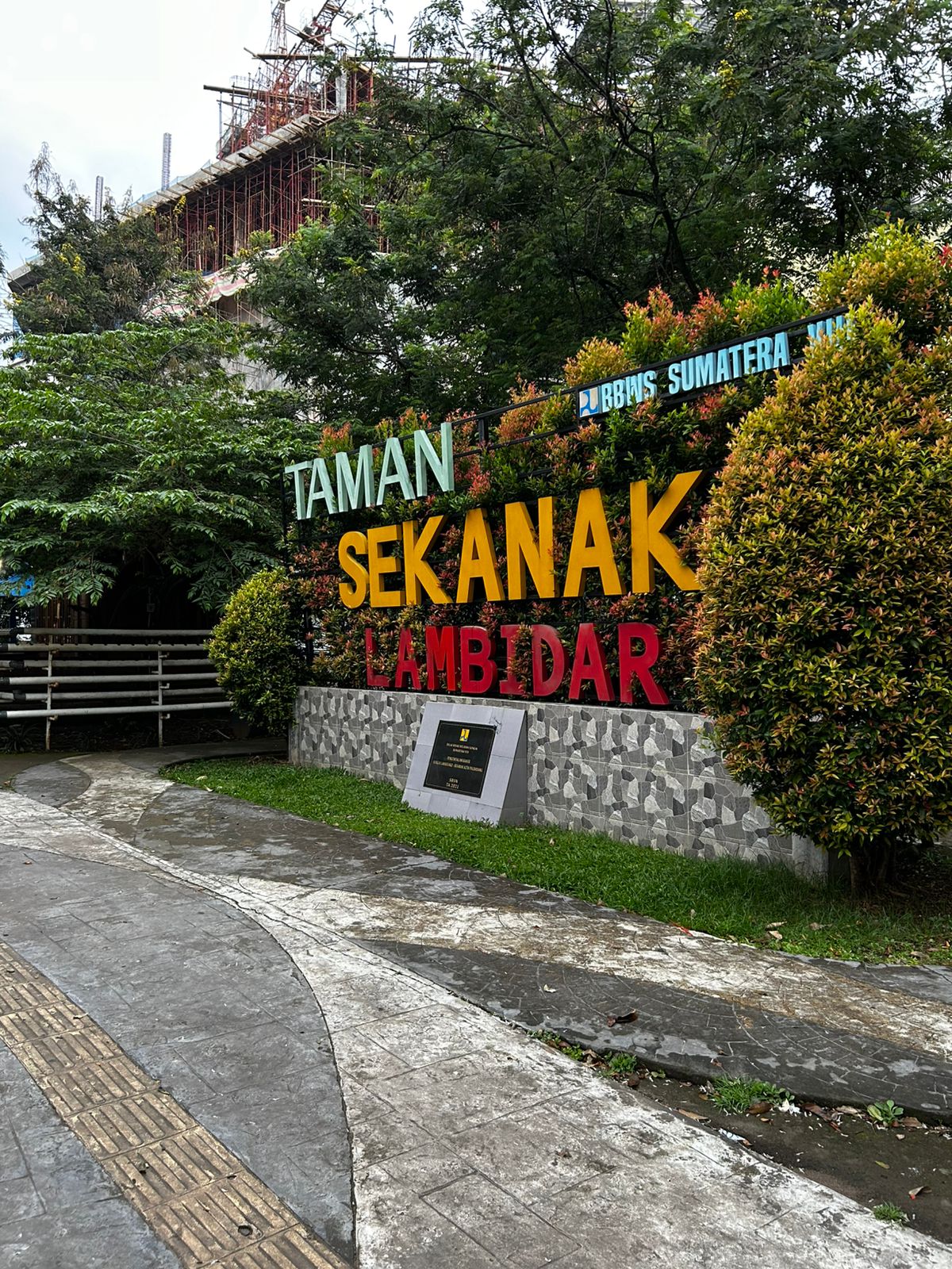 Peninjauan kawasan kumuh di Rusun Ilir Barat, Sumatera Selatan - Foto