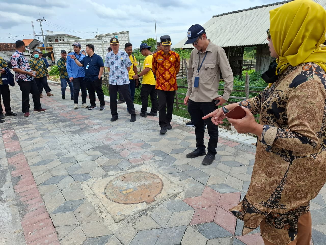 Kunjungan Kerja Monitoring dan Evaluasi Penataan Kawasan Kumuh melalui DAK PPKT TA 2025 di Kabupaten Gresik - Foto