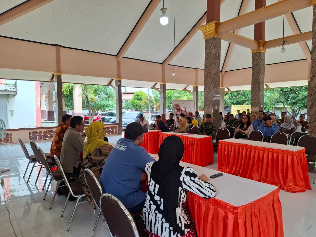 Kunjungan Kerja Monitoring dan Evaluasi Penataan Kawasan Kumuh melalui DAK PPKT TA 2025 di Kabupaten Gresik - Foto