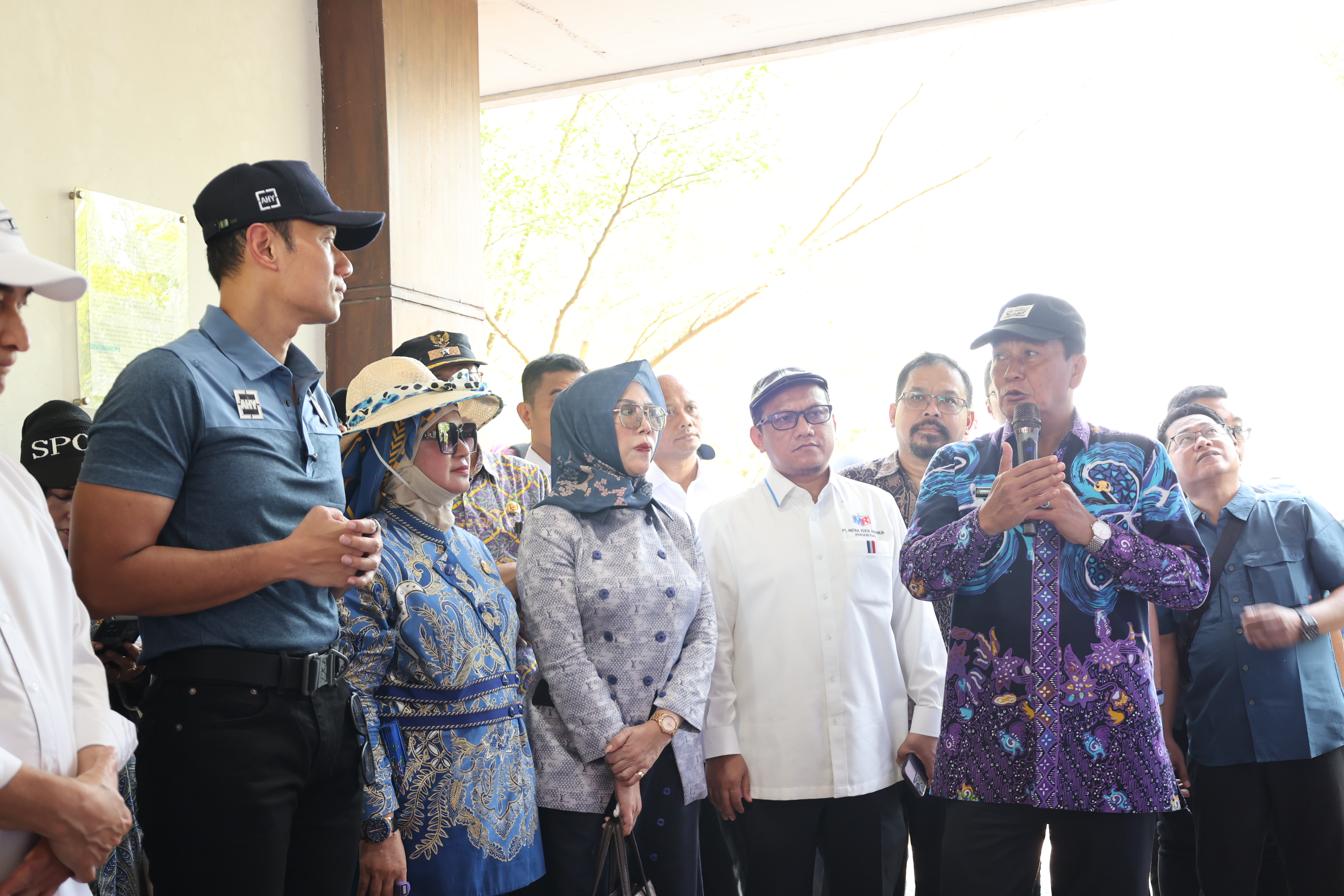 Kunjungan Menko ke Ketapang Urban Aquaculture - Foto